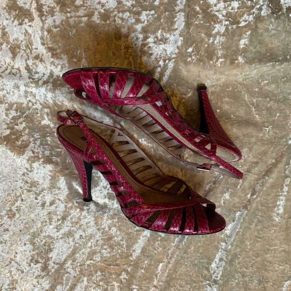 Magenta pink snake skin peep toe sling backs!💖🖤💖 - Picture 6 of 6